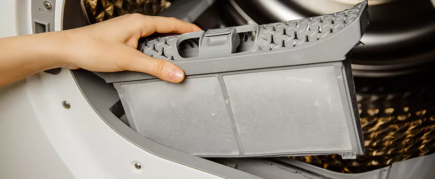 Signs Of A Clogged Dryer Lint Trap in New Braunfels, Texas